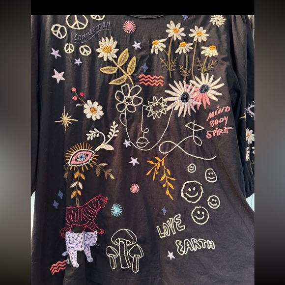 Johnny Was Soho Puff Sleeve Tee - Picture 6 of 6